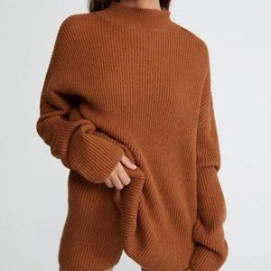 Oversized, mock turtleneck rust sweater Size S.  Rhythym Classic knit sweater.